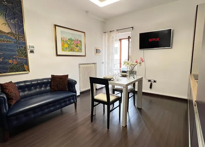 Patty's House Centro Storico A 5 Min Apartment